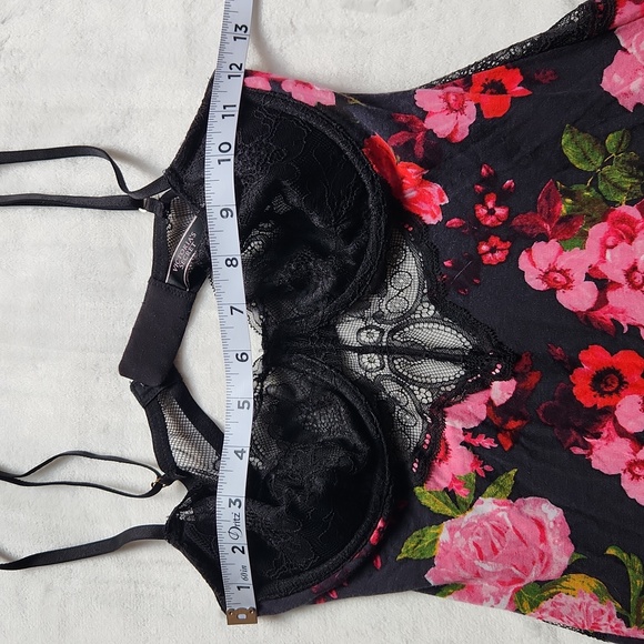 Victoria Secret Floral w/Lace, Slip, Nightgown & Underwire Adjustable Straps - Picture 8 of 10